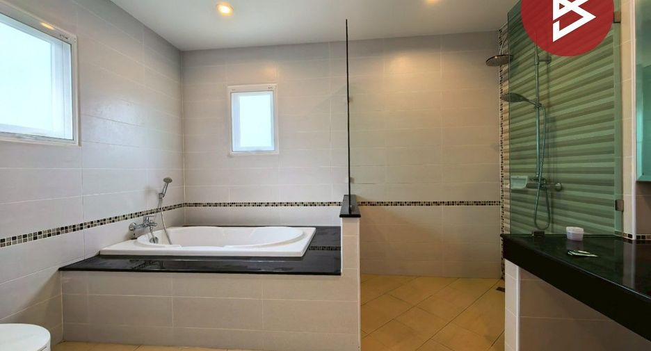 For sale 3 bedrooms house in Ban Chang, Rayong