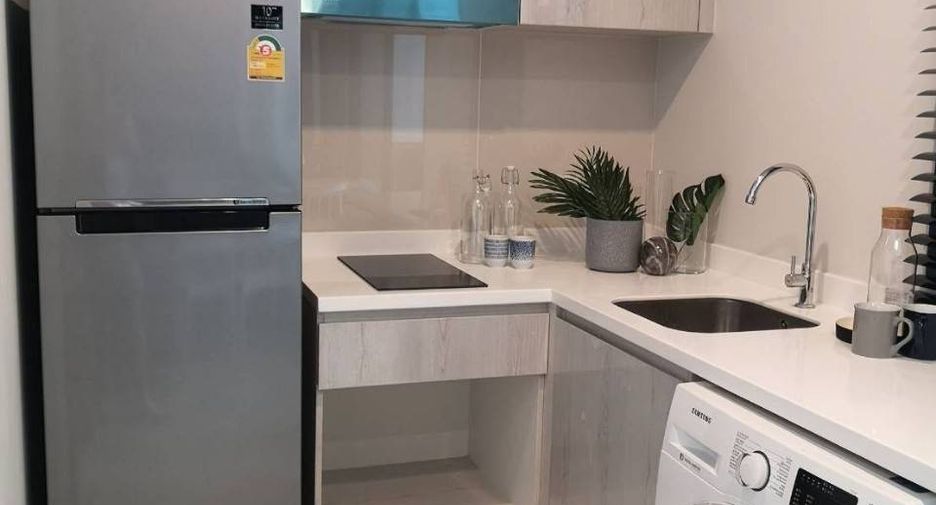 For rent and for sale 1 bed condo in Pathum Wan, Bangkok
