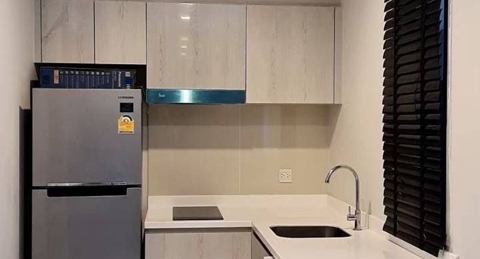 For rent and for sale 1 bed condo in Pathum Wan, Bangkok