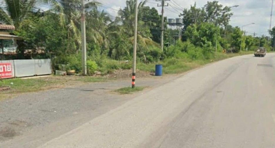For sale 3 bedrooms townhouse in Chai Badan, Lopburi