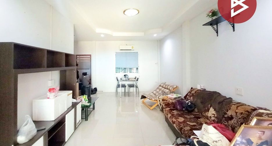 For sale 2 bedrooms townhouse in Mueang Kanchanaburi, Kanchanaburi