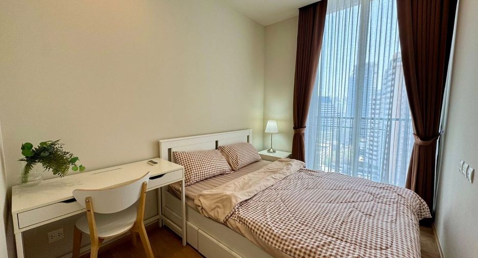 For rent 2 bedrooms condo in Watthana, Bangkok