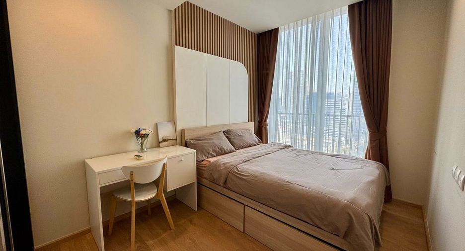 For rent 2 bedrooms condo in Watthana, Bangkok