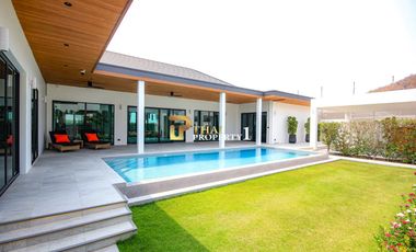 For sale 3 ベッドルーム villa in Hua Hin, Prachuap Khiri Khan