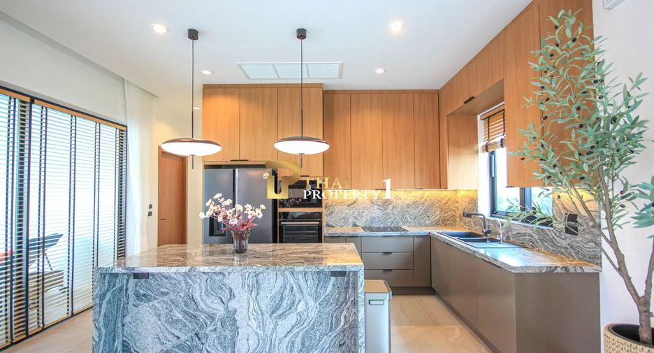 For sale 3 ベッドルーム villa in Hua Hin, Prachuap Khiri Khan
