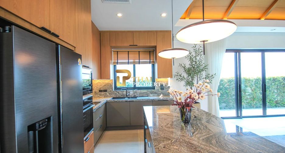 For sale 3 ベッドルーム villa in Hua Hin, Prachuap Khiri Khan