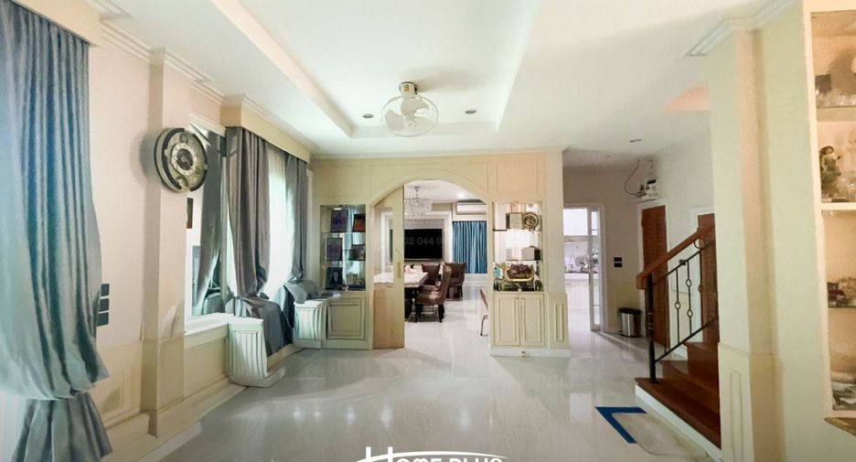 Casa en venta de 4 habitaciones en Bang Khen, Bangkok