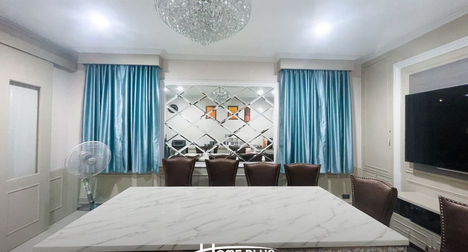 Casa en venta de 4 habitaciones en Bang Khen, Bangkok