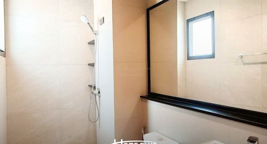 For rent and for sale 4 bedrooms house in Bang Phli, Samut Prakan