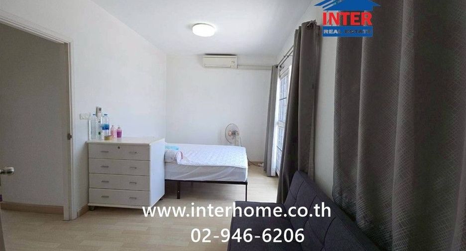 For sale 3 bedrooms townhouse in Don Mueang, Bangkok