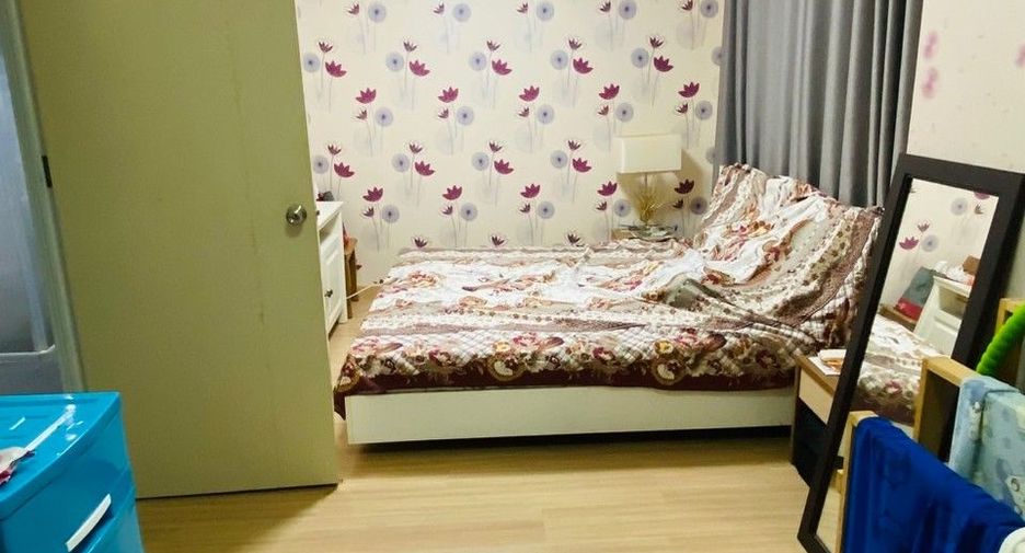 For sale 3 bedrooms townhouse in Mueang Samut Prakan, Samut Prakan