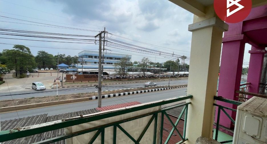 For sale 3 bedrooms retail Space in Si Maha Phot, Prachin Buri