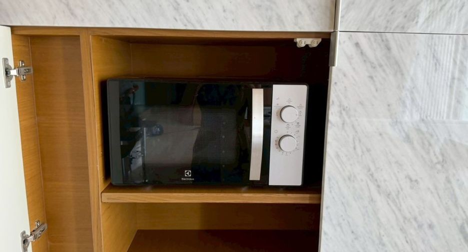 For rent 2 bedrooms condo in Sathon, Bangkok