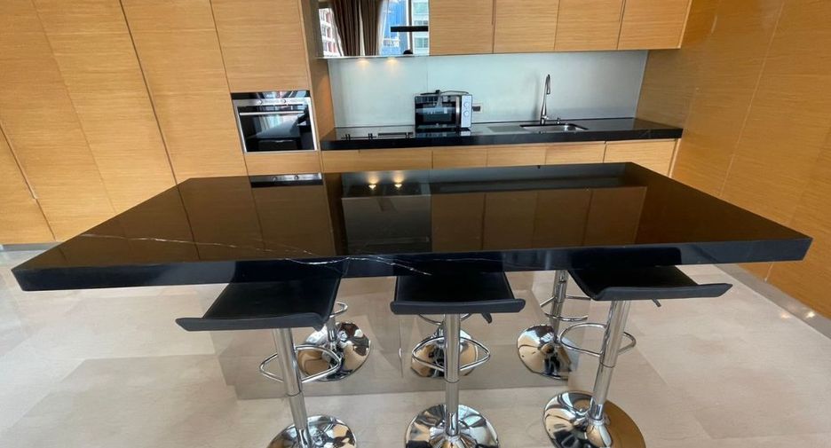 For rent 2 bedrooms condo in Sathon, Bangkok