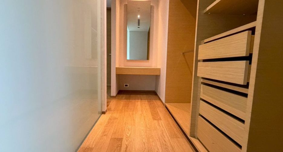 For rent 2 bedrooms condo in Sathon, Bangkok
