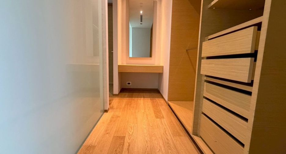 For rent 2 bedrooms condo in Sathon, Bangkok