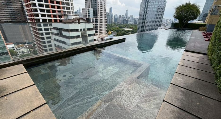 For rent 2 bedrooms condo in Sathon, Bangkok
