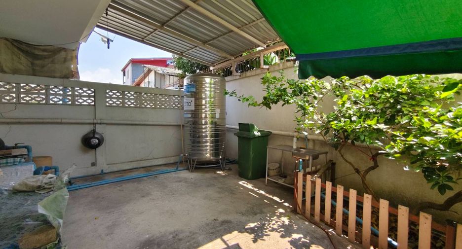 Apartment zum Kauf mit 17 Zimmer in Si Racha, Chonburi