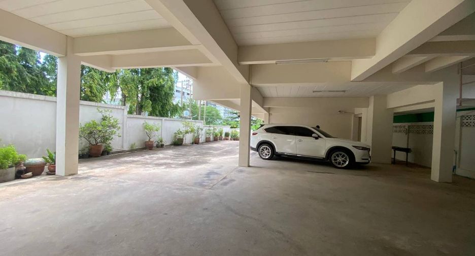 Apartment zum Kauf mit 17 Zimmer in Si Racha, Chonburi