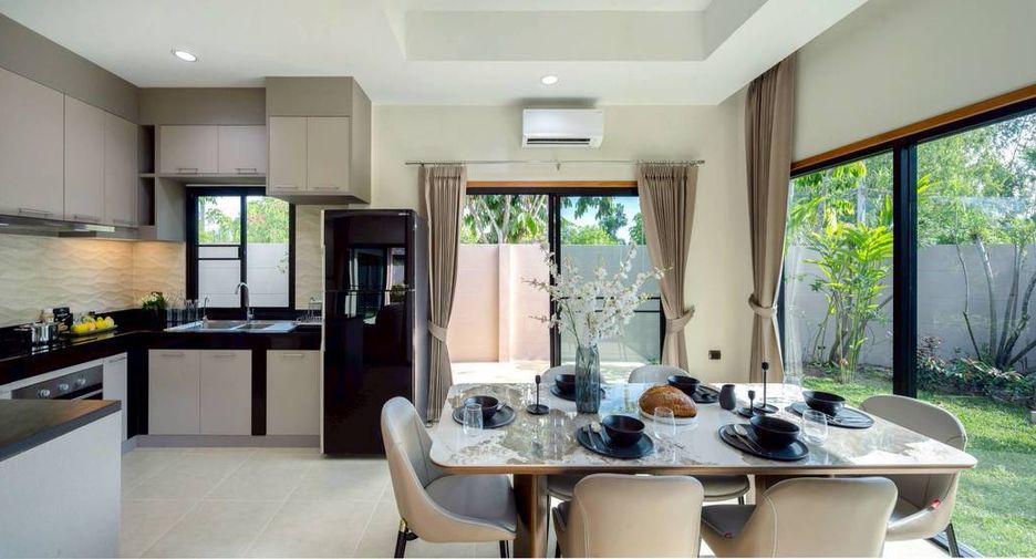 For rent 3 bedrooms villa in Huay Yai, Pattaya