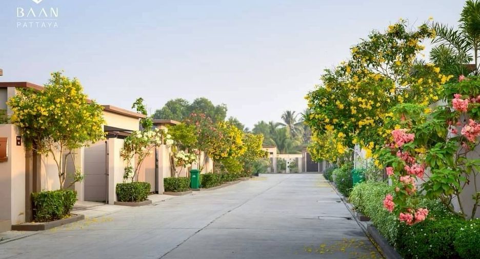 For rent 3 bedrooms villa in Huay Yai, Pattaya