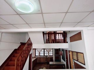 Casa adosada en venta de 4 habitaciones en Bang Na, Bangkok