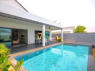 For sale 4 bedrooms villa in Hua Hin, Prachuap Khiri Khan
