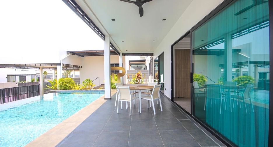 For sale 4 bedrooms villa in Hua Hin, Prachuap Khiri Khan