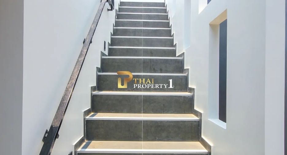 For sale 4 bedrooms villa in Hua Hin, Prachuap Khiri Khan