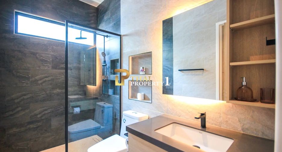 For sale 4 bedrooms villa in Hua Hin, Prachuap Khiri Khan