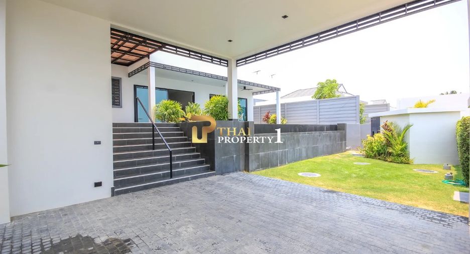 For sale 4 bedrooms villa in Hua Hin, Prachuap Khiri Khan