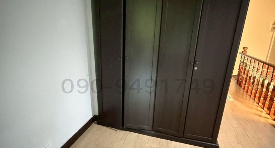 For rent 2 bedrooms house in Wang Thonglang, Bangkok