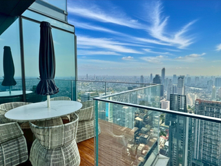 For sale 2 ベッドルーム condo in Sathon, Bangkok
