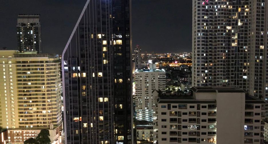 Condo en alquiler de 1 habitaciones en Pathum Wan, Bangkok