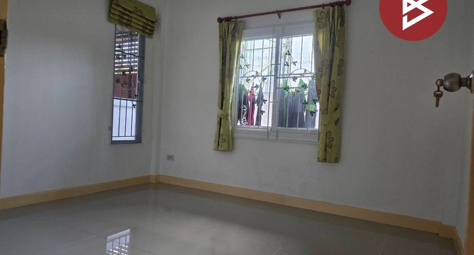 À vendre 2 chambres maison à Si Racha, Chonburi