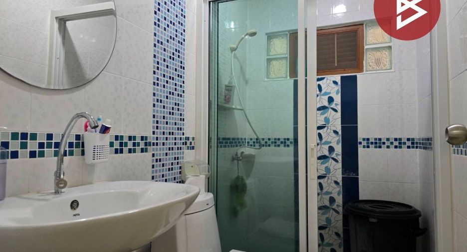 À vendre 2 chambres maison à Si Racha, Chonburi