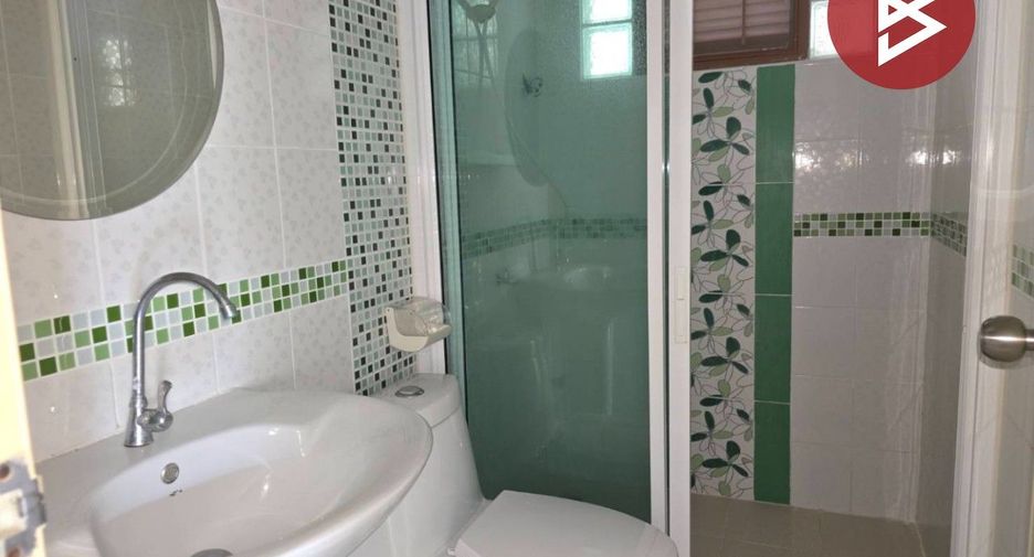 À vendre 2 chambres maison à Si Racha, Chonburi