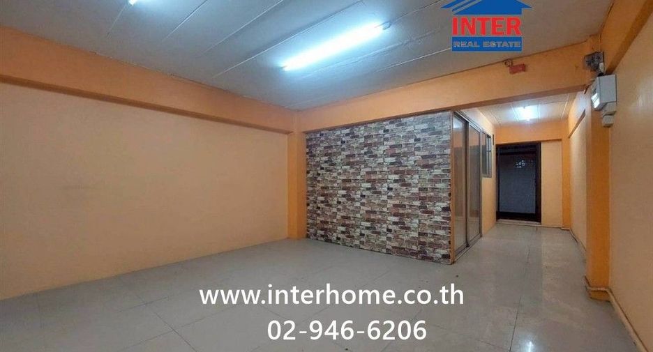 For sale 21 bedrooms retail Space in Phra Pradaeng, Samut Prakan