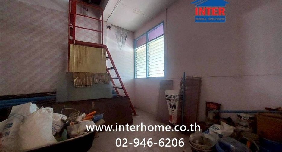 For sale 21 bedrooms retail Space in Phra Pradaeng, Samut Prakan