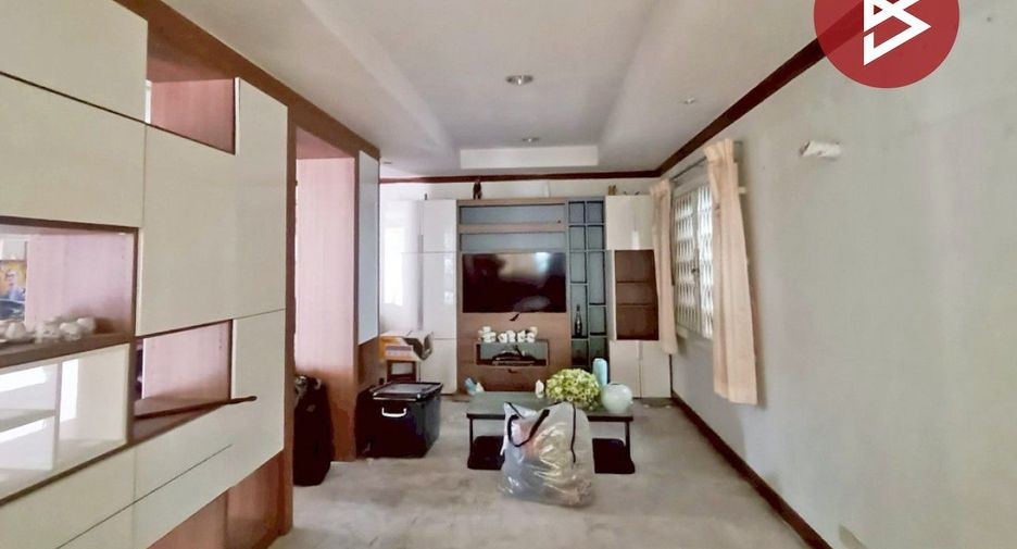 For sale 4 bedrooms house in Lak Si, Bangkok
