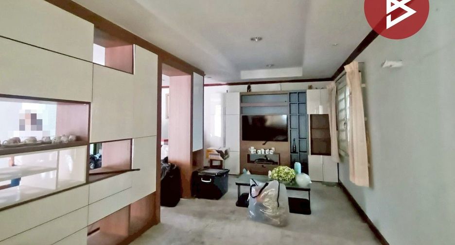 For sale 4 bedrooms house in Lak Si, Bangkok