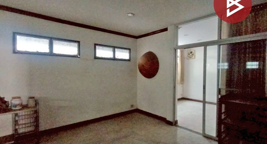 For sale 4 bedrooms house in Lak Si, Bangkok