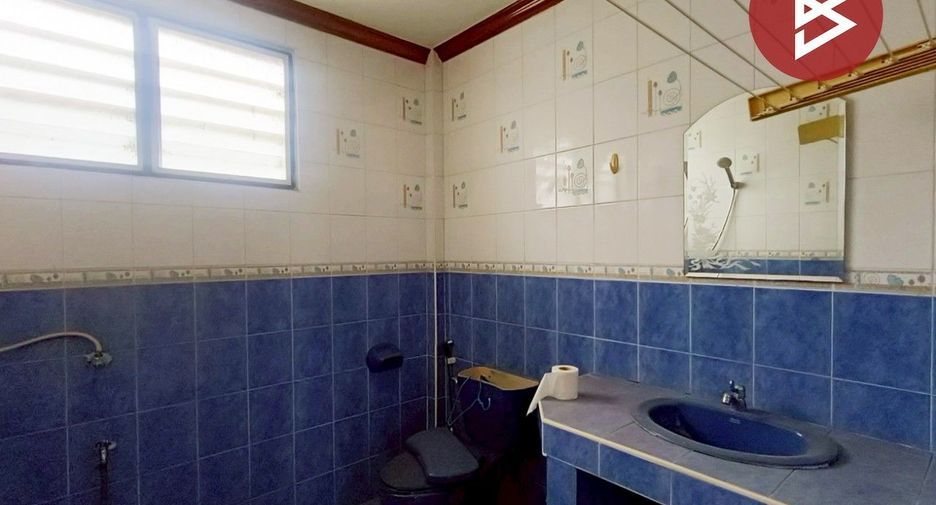 For sale 4 bedrooms house in Lak Si, Bangkok