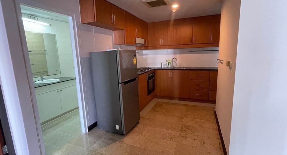 For sale 2 bedrooms condo in Watthana, Bangkok