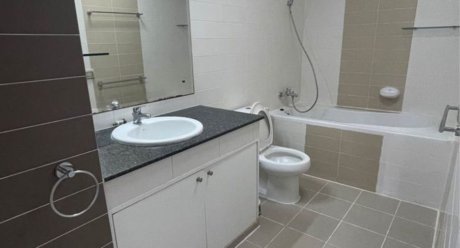For sale 2 bedrooms condo in Watthana, Bangkok