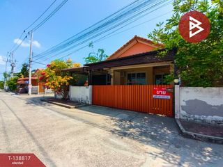 For sale 3 bedrooms townhouse in Mueang Samut Songkhram, Samut Songkhram