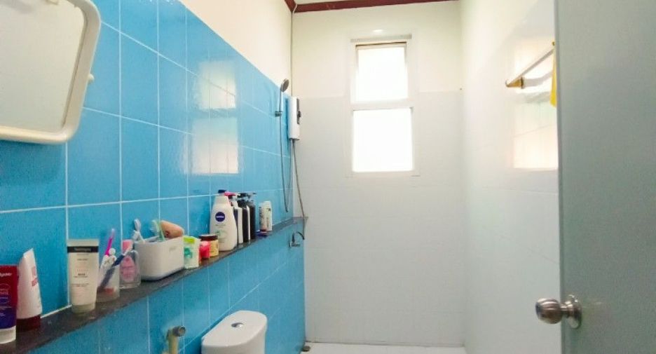 Casa adosada en venta de 3 habitaciones en Mueang Samut Songkhram, Samut Songkhram