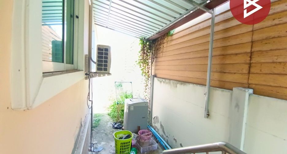 Casa adosada en venta de 3 habitaciones en Mueang Samut Songkhram, Samut Songkhram