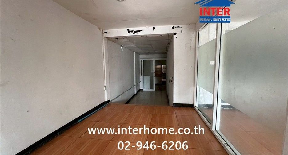 Reihenhaus zum Kauf mit 2 Zimmer in Bueng Kum, Bangkok