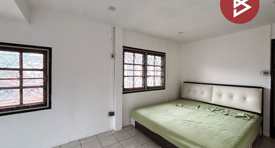 For rent 4 bedrooms house in Bang Na, Bangkok
